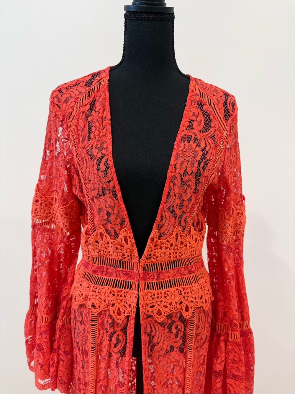 Boston Proper Coral Red Lace Maxi Duster Bell Sleeve Kimono Size Small - Picture 2 of 5